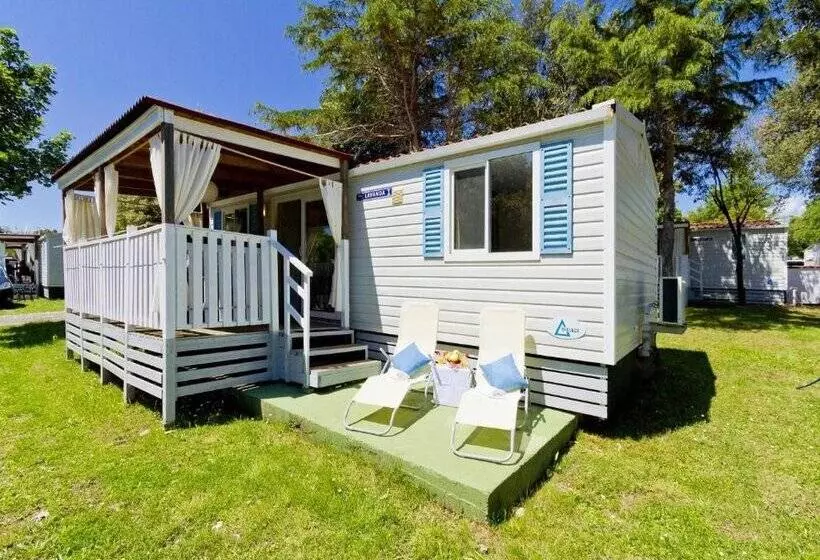 ホテル Quality Mobile Homes In Camping Kazela