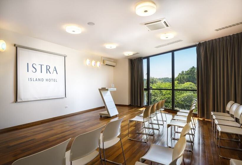 Maistra Select All Suite Island Hotel Istra