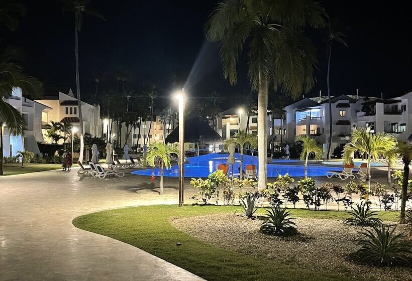 Stanza Mare Beach Front