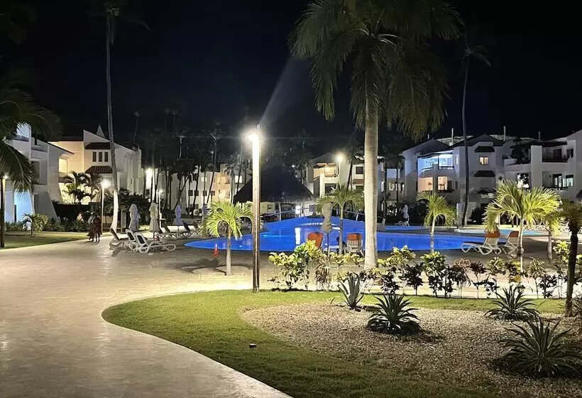 Stanza Mare Beach Front