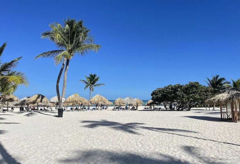 Stanza Mare Beach Front