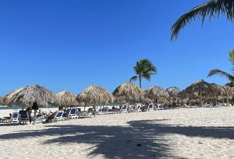 Stanza Mare Beach Front