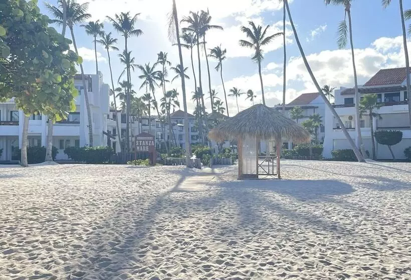 Stanza Mare Beach Front