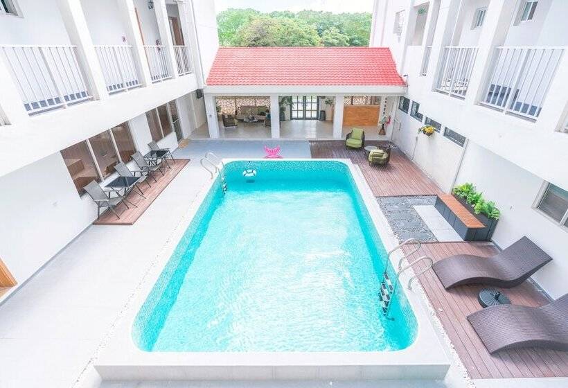 تختخواب و صبحانه Seabreaze Garden