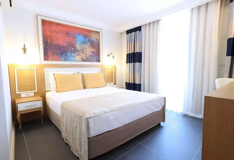 هتل Crystal Club World Of Colours   All Inclusive