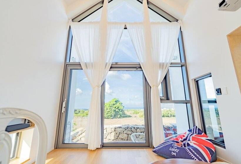 Jeju Geunalohu Pension