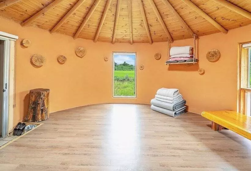 Taean Todamgil Pension