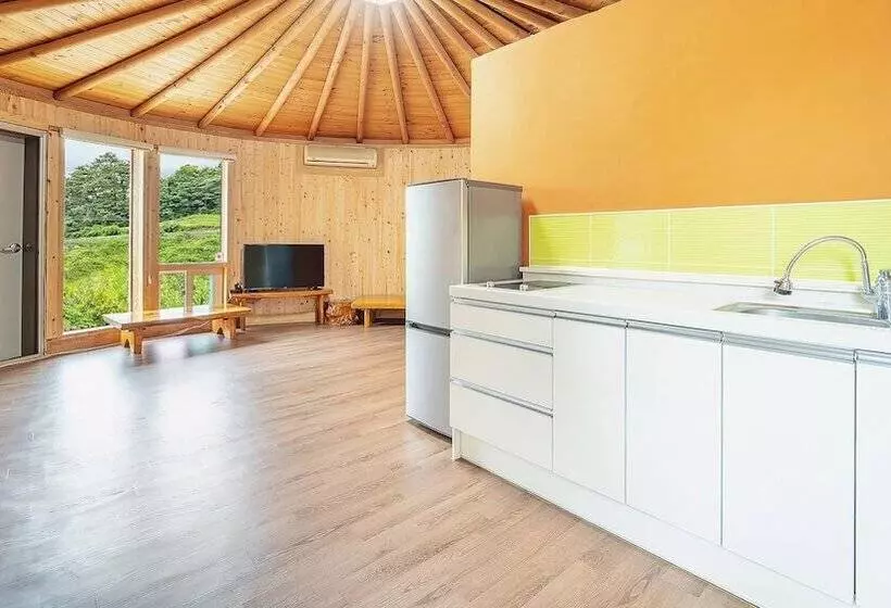 Taean Todamgil Pension