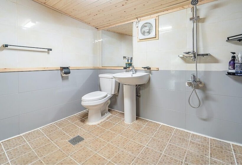 Taean Todamgil Pension