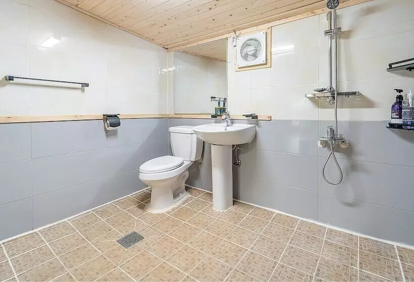 Taean Todamgil Pension