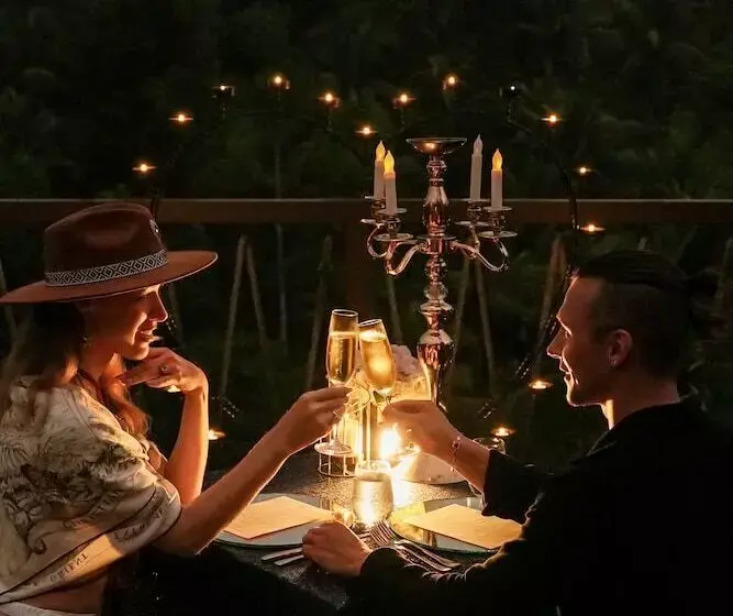 Hotelli Kanva Ubud - Luxury Glamping Resort