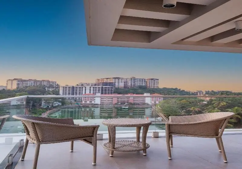 هتل Regenta Place Vasco Goa
