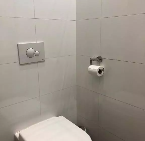 Aamiaismajoitus (B&B) Amsroom  Females Only