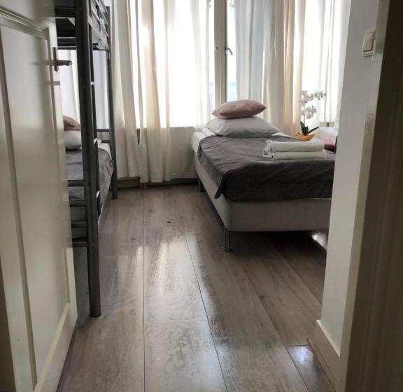 ベッドアンドブレックファースト Amsroom Females Only