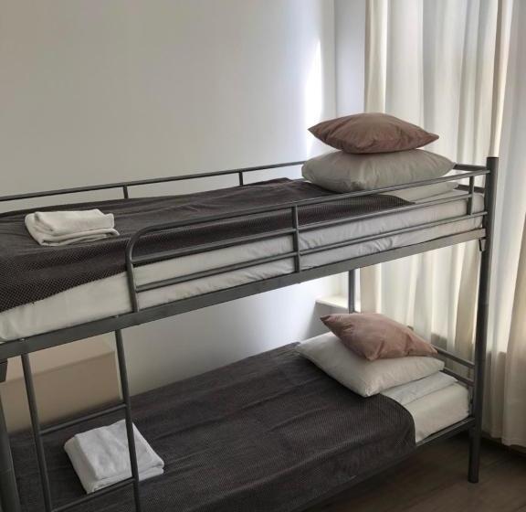 ベッドアンドブレックファースト Amsroom Females Only