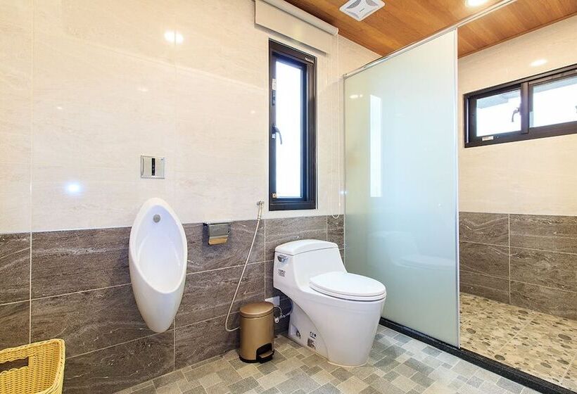 تختخواب و صبحانه Urban Oasis Inn