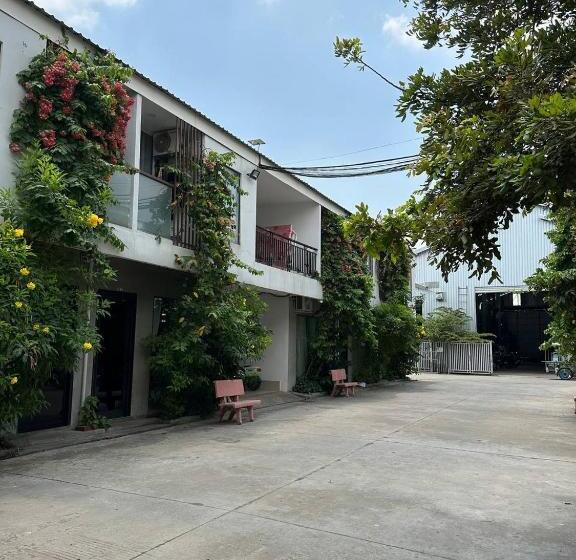 בית מלון כפרי Bk