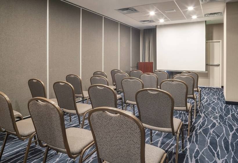 Отель Fairfield Inn & Suites By Marriott Tijuana