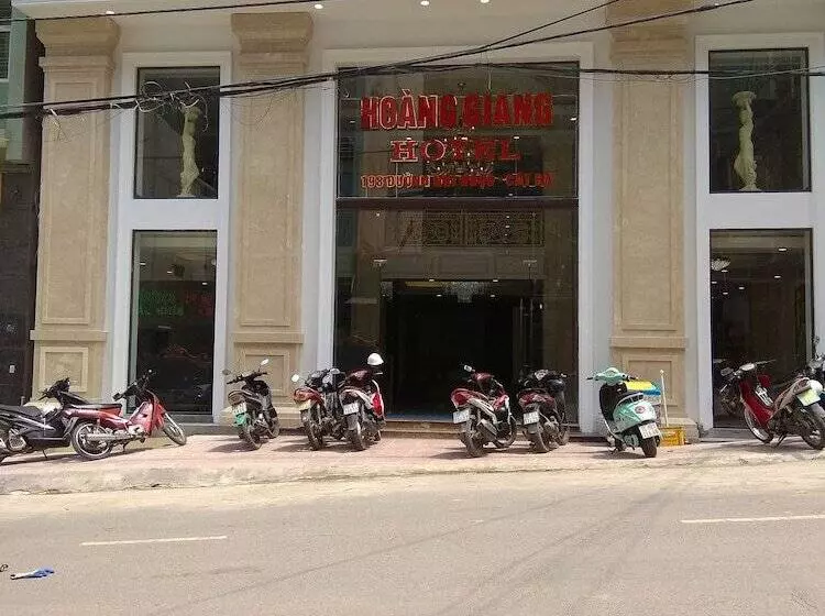 هتل Hoang Giang