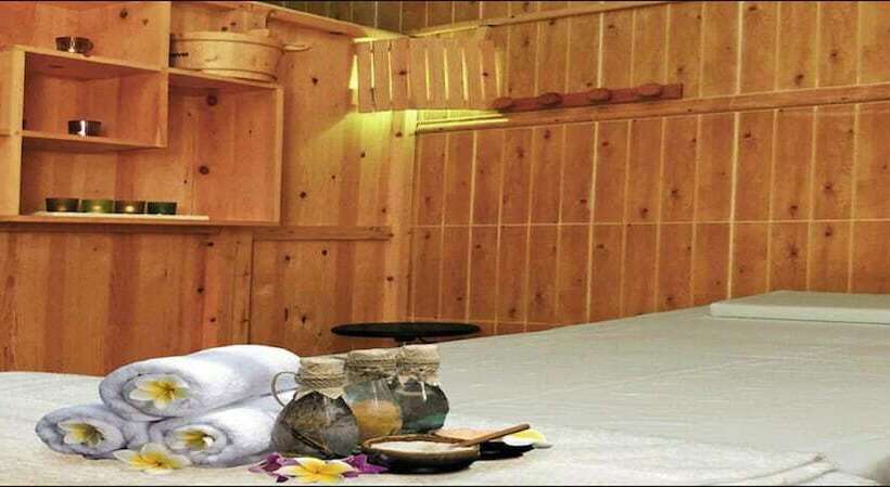 هتل Lalla Mokhtara