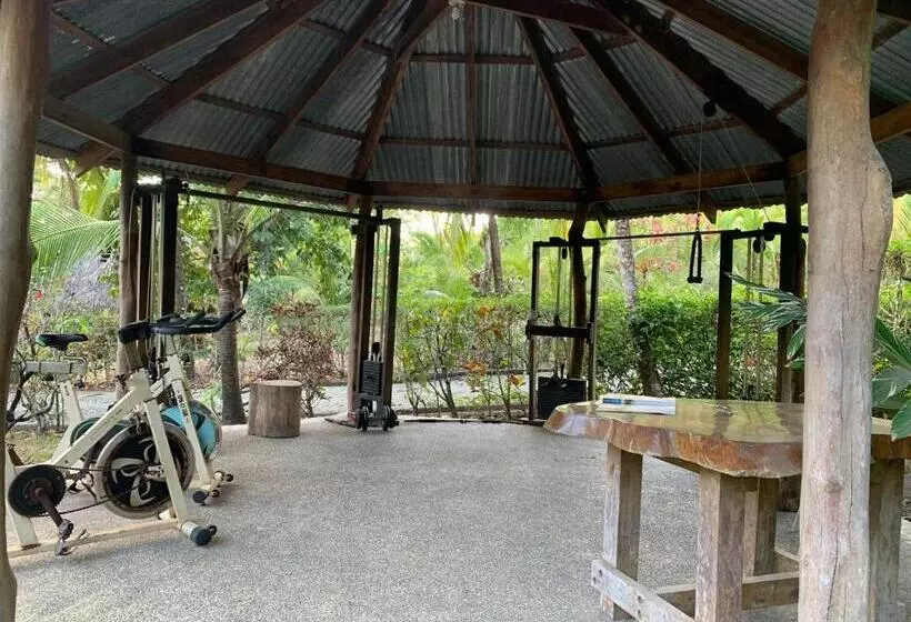 Hotelli Mal Pais Surf Camp