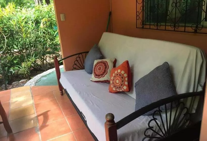 Hotelli Mal Pais Surf Camp