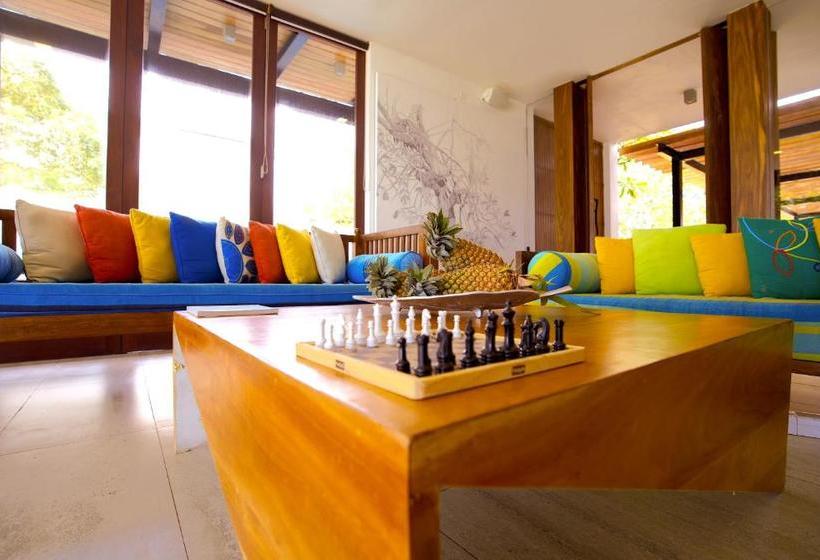 הוסטל Solas Surf