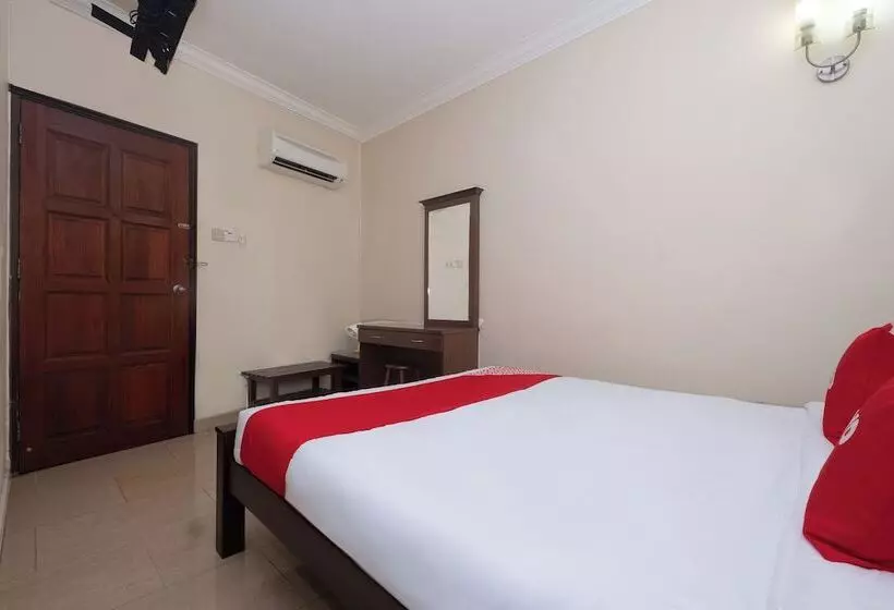 هتل O Lumut Villa Inn