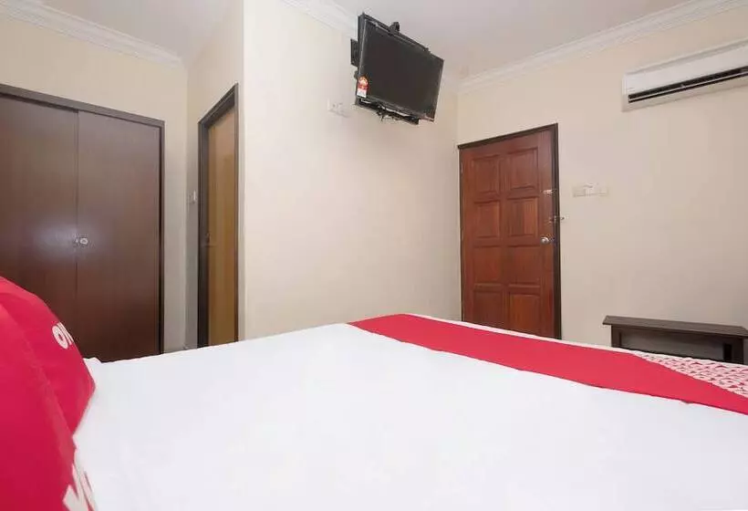 هتل O Lumut Villa Inn