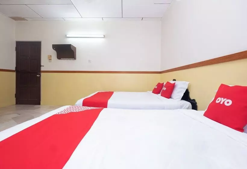 هتل O Lumut Villa Inn