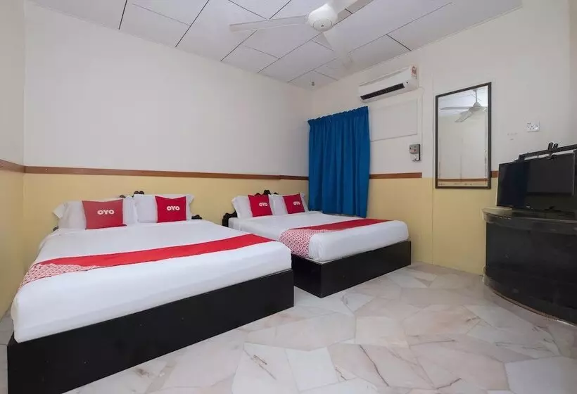 هتل O Lumut Villa Inn