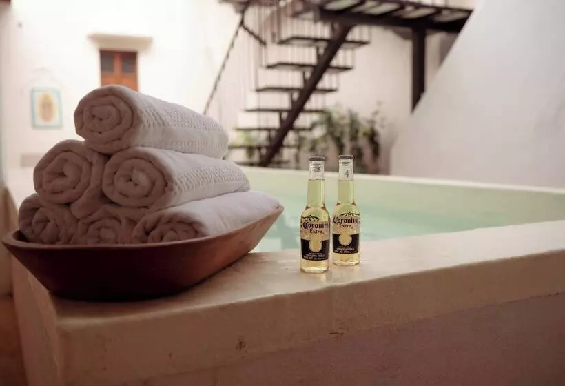 هتل Boutique Casa Jade