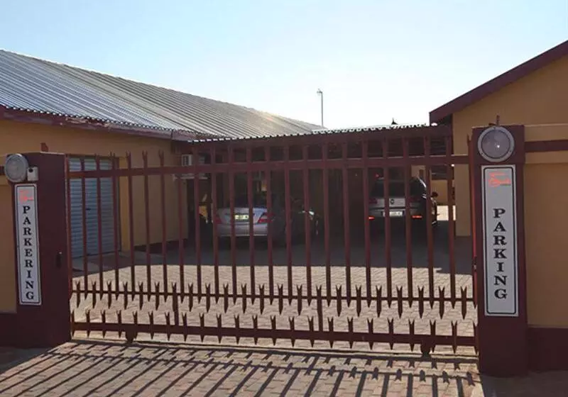 تختخواب و صبحانه Esme S Guest House