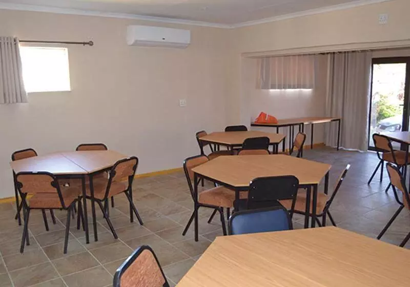 تختخواب و صبحانه Esme S Guest House