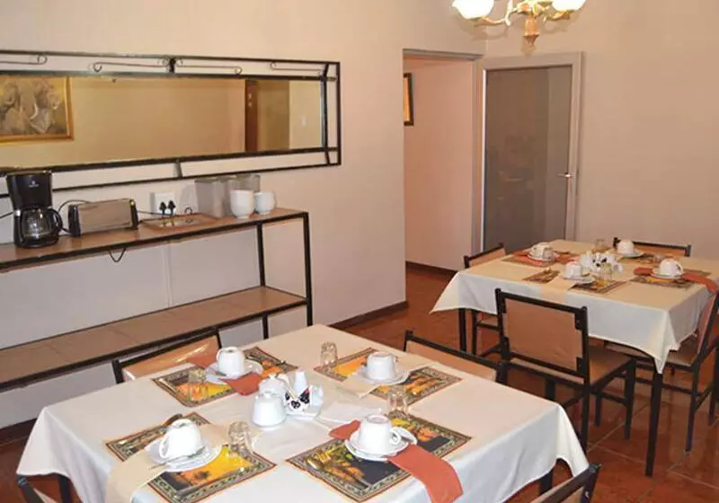 تختخواب و صبحانه Esme S Guest House