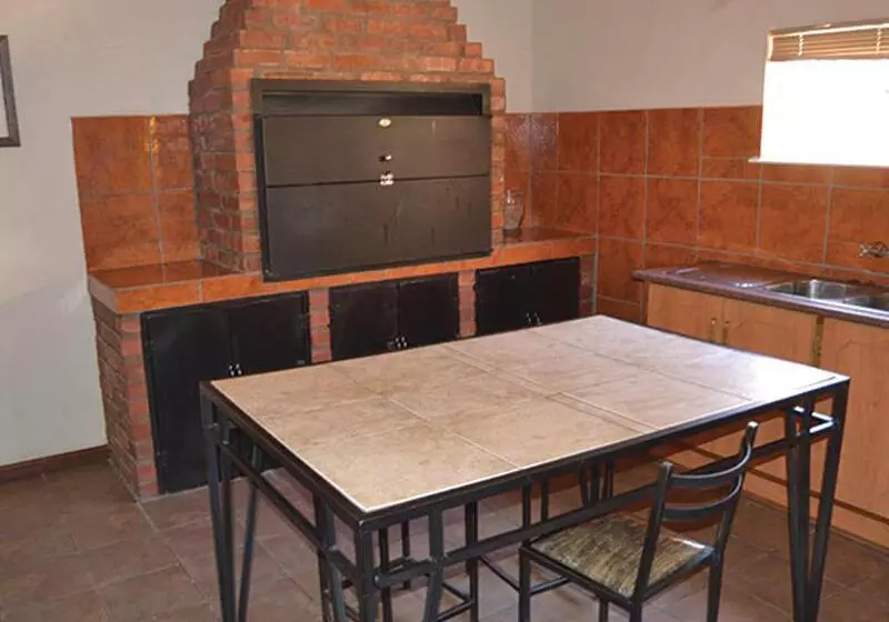 تختخواب و صبحانه Esme S Guest House