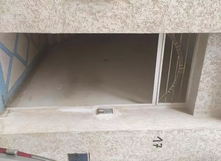 تختخواب و صبحانه Saqi Appartement