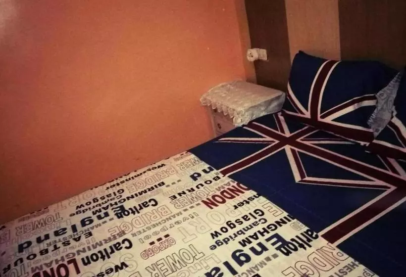 تختخواب و صبحانه Saqi Appartement