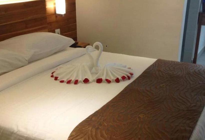 هتل Gold Boutique