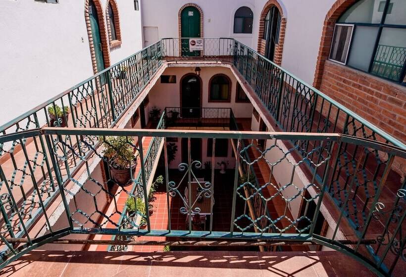 בית מלון כפרי María Elena