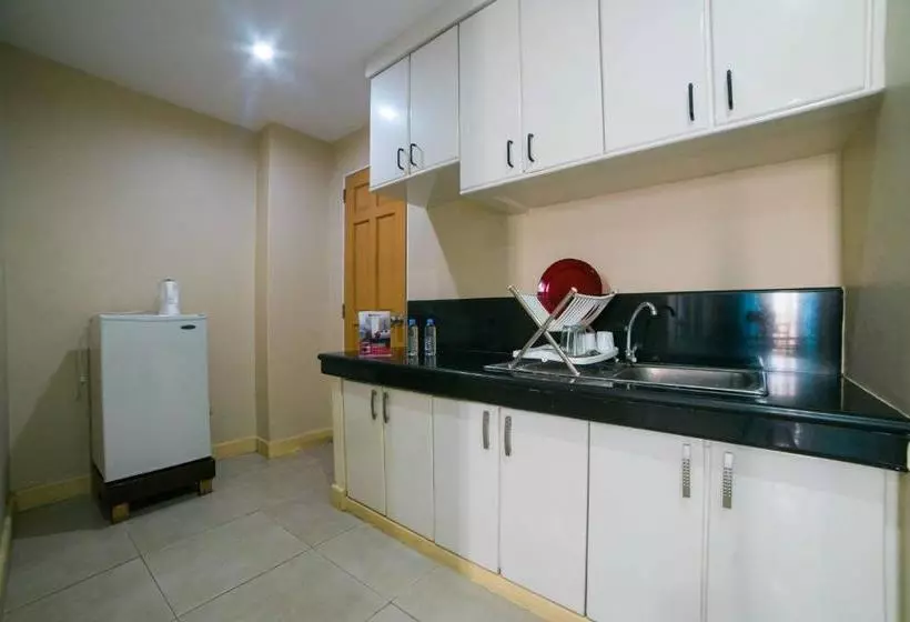 ホテル Reddoorz Plus @ Better Living Paranaque