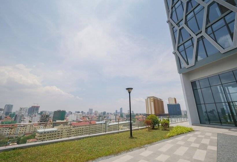 هتل The Bridge Club