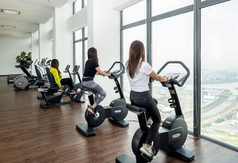 هتل The Bridge Club