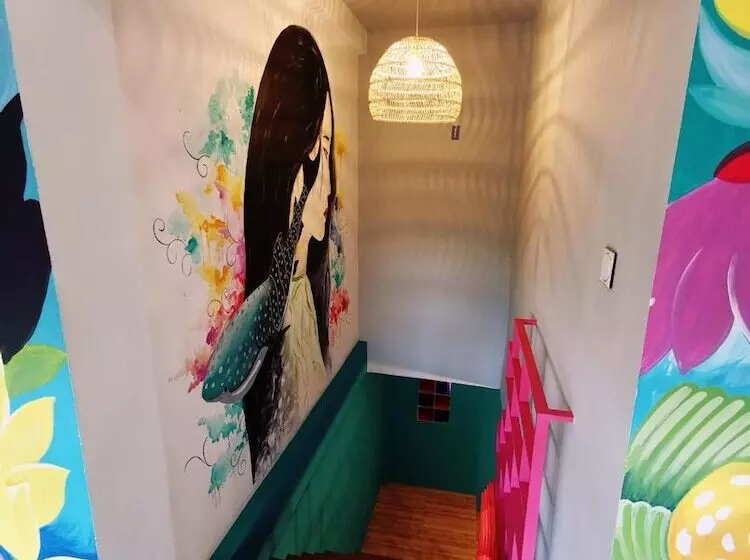 Way Shack Hostel