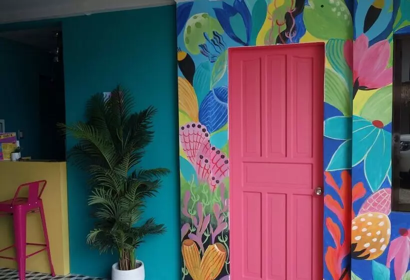 Way Shack Hostel