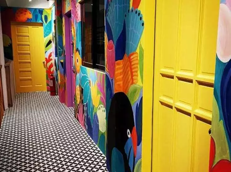 Way Shack Hostel
