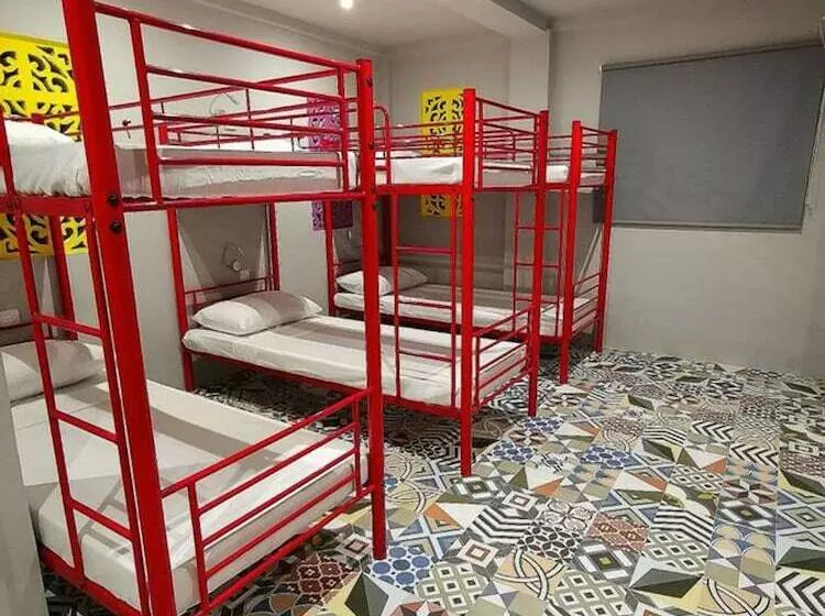 Way Shack Hostel