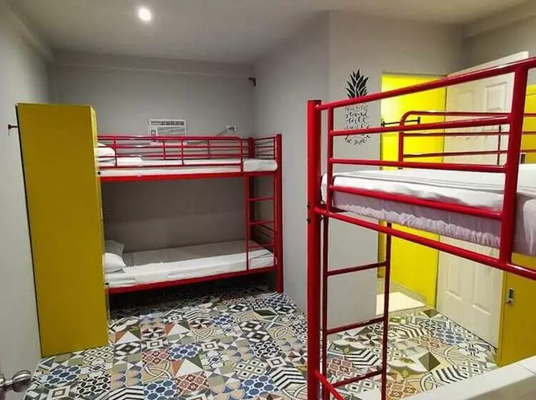 Way Shack Hostel