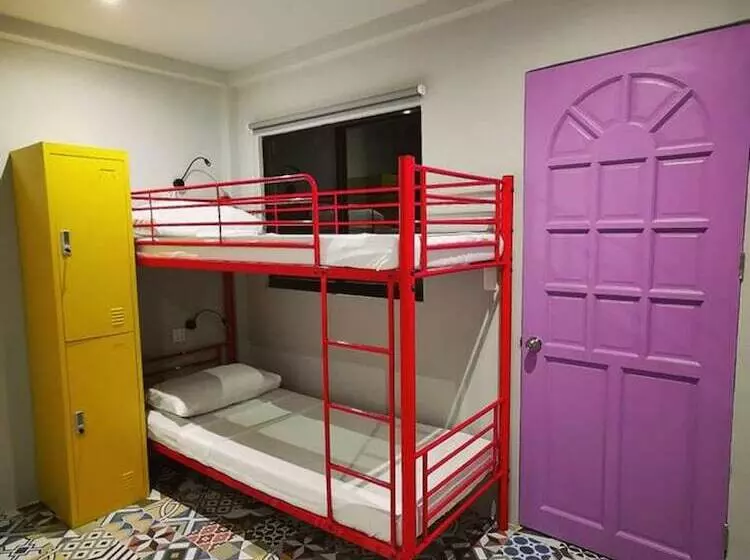 Way Shack Hostel