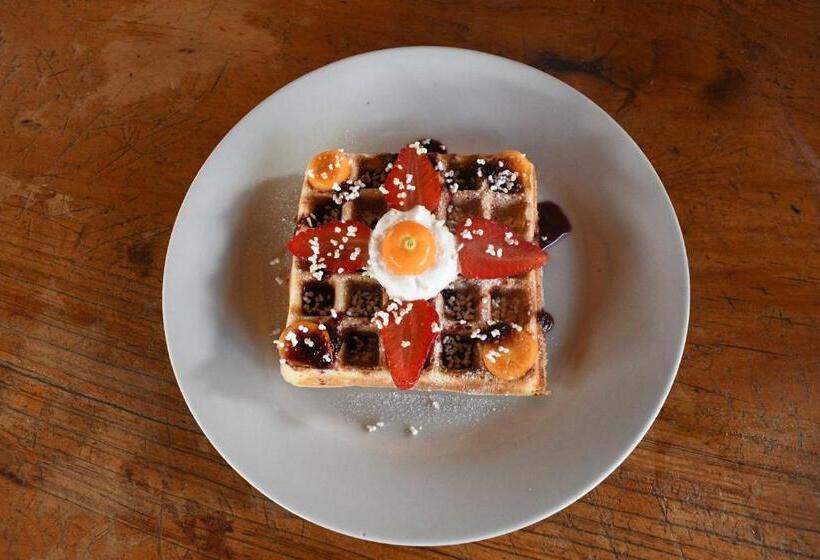 הוסטל Caroline Lodging